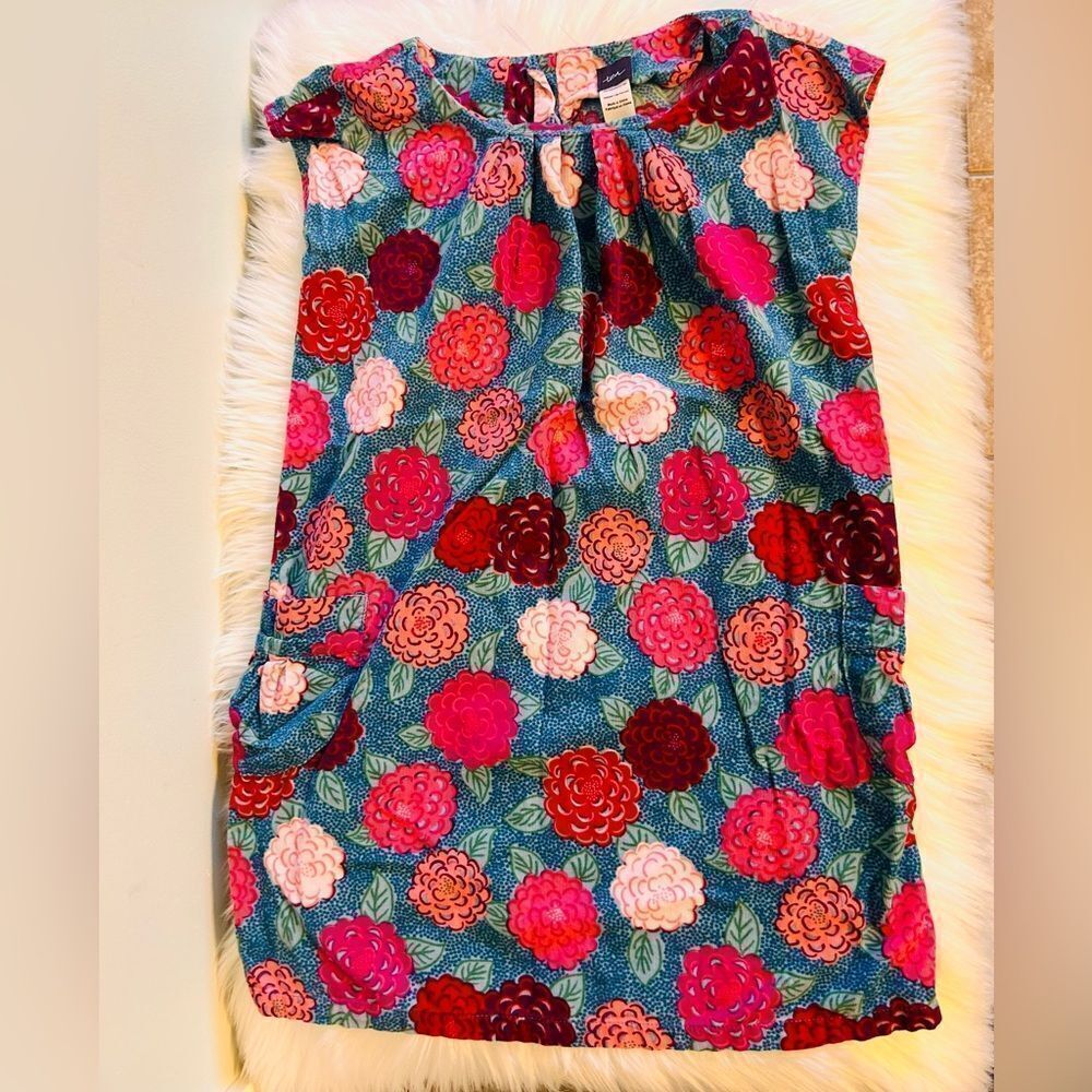 Tea Collection Floral Cap sleeve Dress with Pockets!